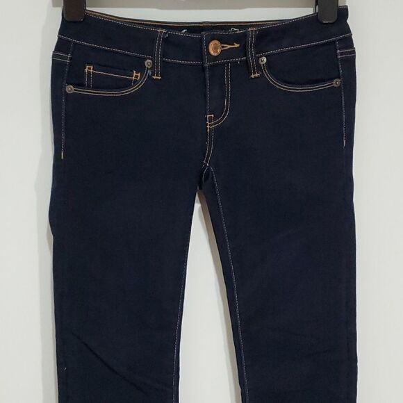 AE Stretch Dark Wash Size 2 28x31 Skinny Jeans - Picture 2 of 8